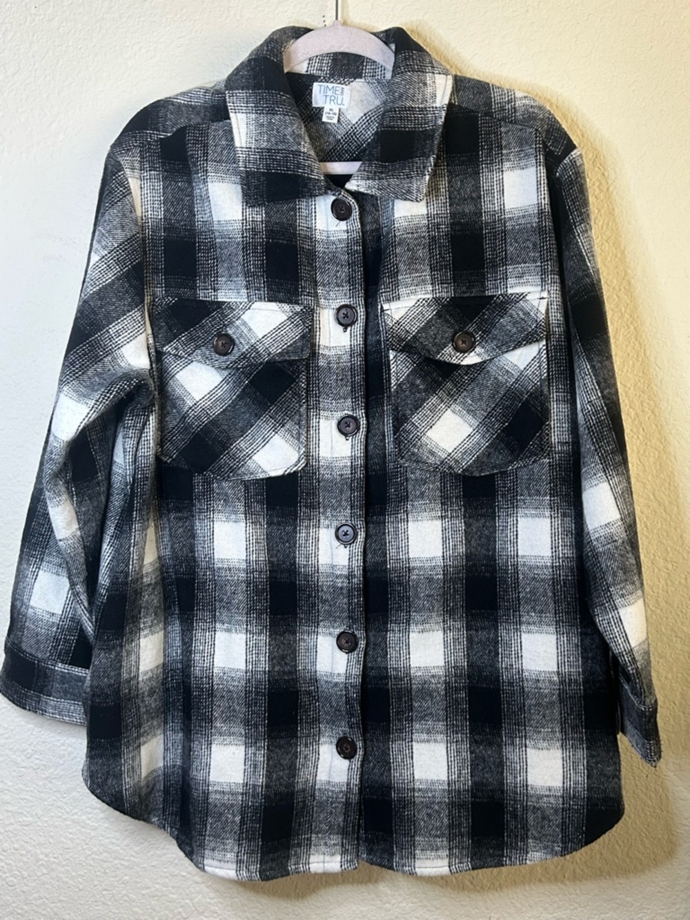 Time and Tru Black White Plaid Button-Up Shirt Jacket Button Front XL Warm